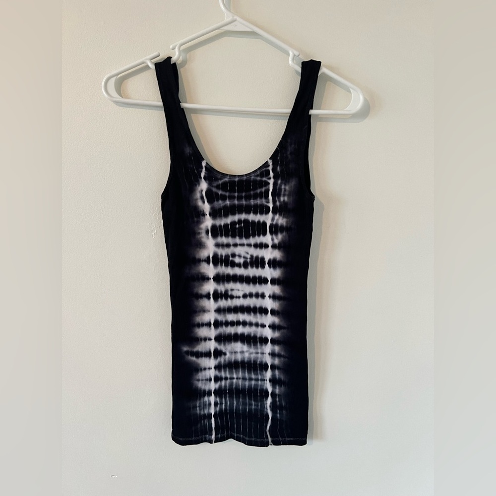 The Tee Shop Black and White Tie-Dye Tank Top